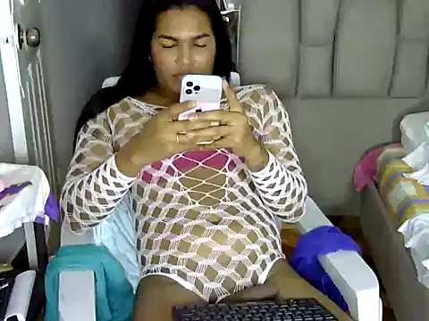 zaya_fox webcam