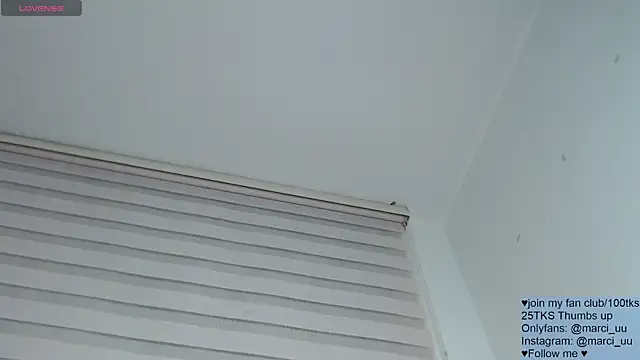 Marci_owo live sex cam