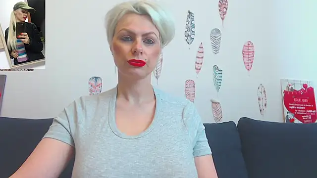 PURE_SEDUCE__WOW___ webcam