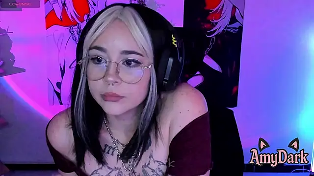 _AmyDark webcam