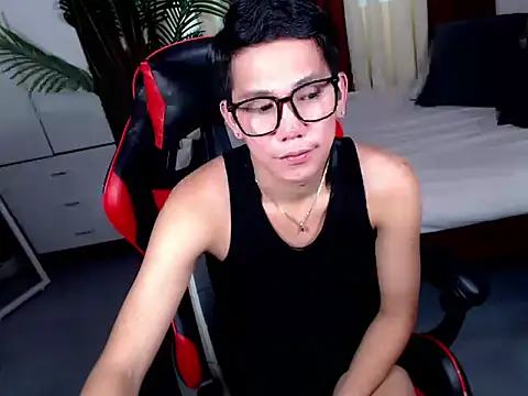 drinkmycumx webcam