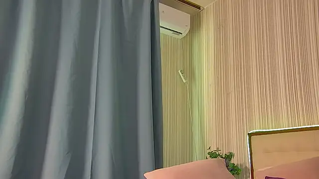 RubyValen webcam