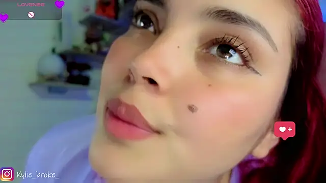 Kylie_brokee webcam