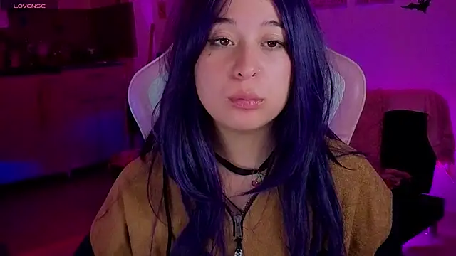 Celeste_Bauman webcam