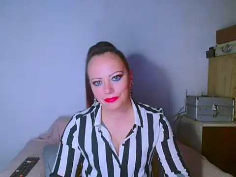 Aliceessencex webcam