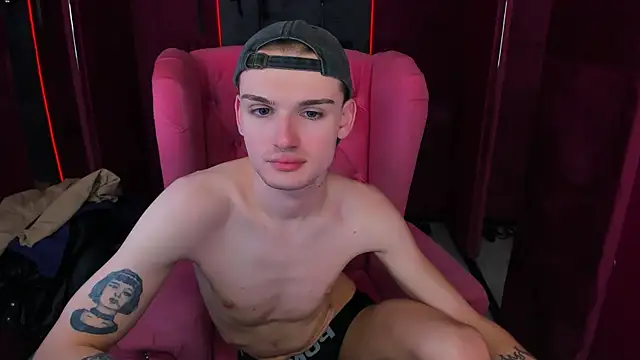 lucas_moran - Lucas_Moran's free webcam - UK Sex Cams