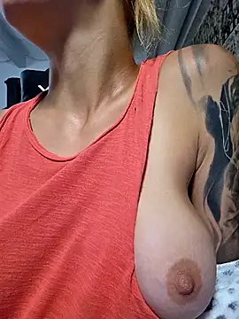 kylie_blck webcam