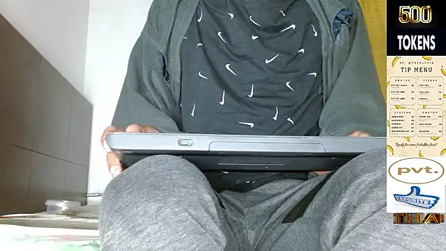 JohanyLatino webcam