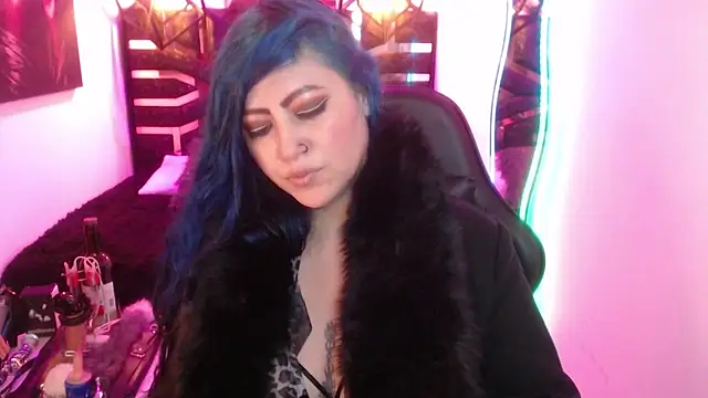 scarleth_blue webcam