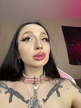 Molly__Moon webcam