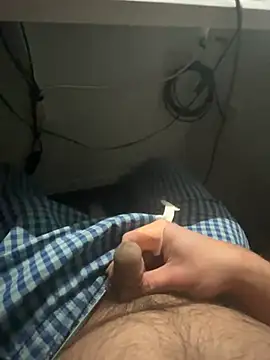 awesomemilkss webcam