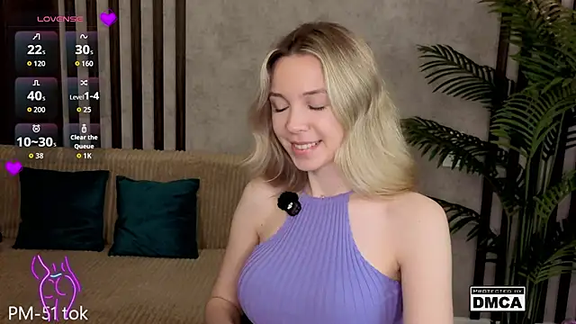 Holl1Would webcam