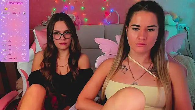 hotty_girls_here webcam