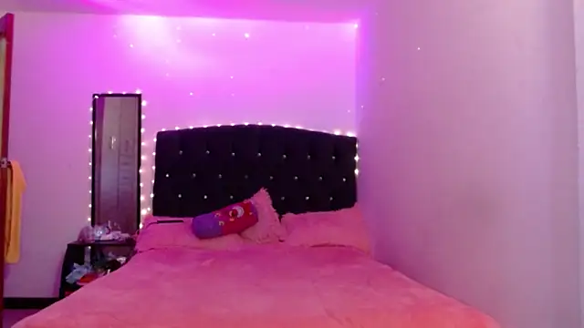 holy_juli webcam