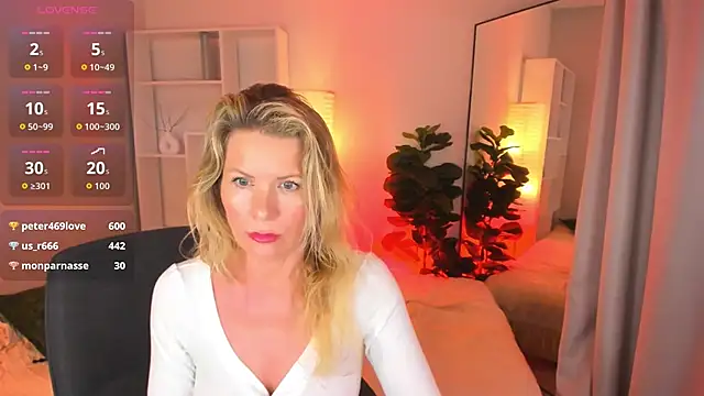 Julia_Giulia webcam