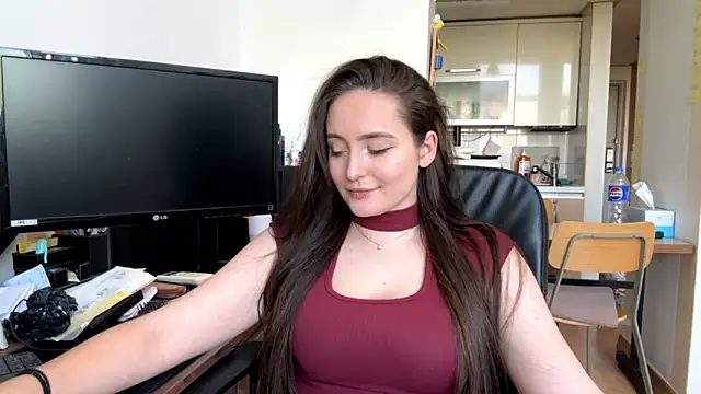 Emilly_Cart webcam