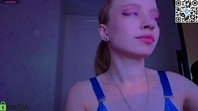 Michelle_Blond webcam