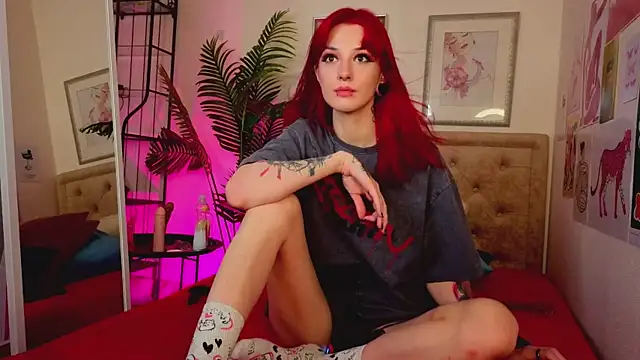 GinaSpicey webcam