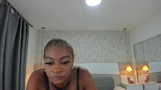 Tisha-Cole webcam