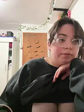 indiegirl666 webcam