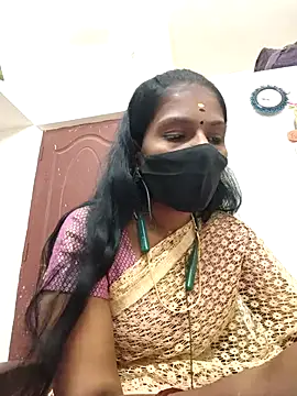 Webcam Model (Tamil_Yalini12) is live