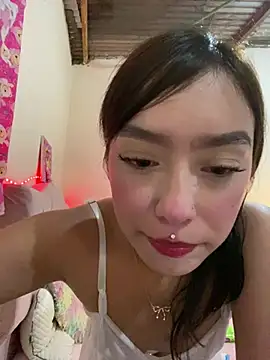 Miakittyyy webcam