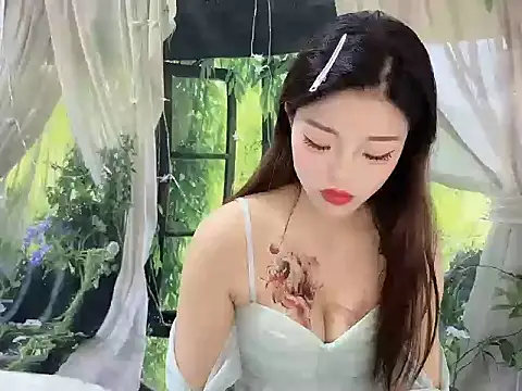 美女xianshui520在线直播