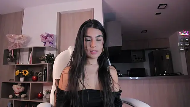 Alexandra_ra webcam