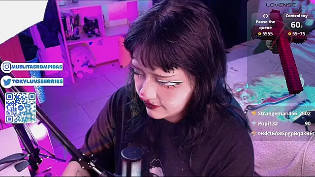 toky_doll webcam