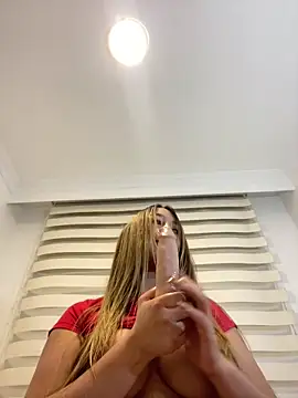 Zara_Ross webcam