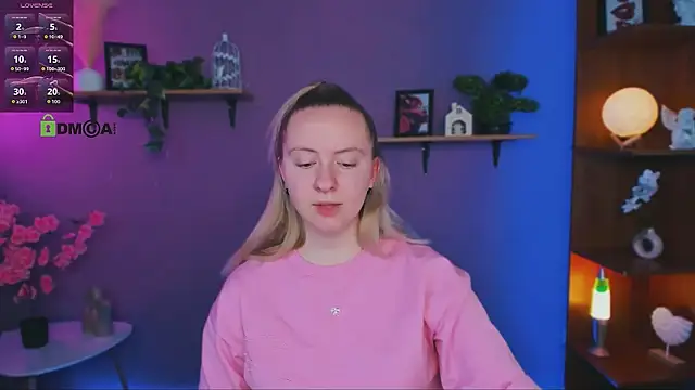mila_glow1 webcam