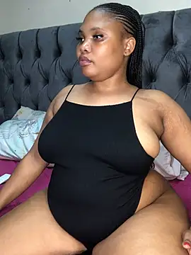 Webcam Model (Anaelle24)  is live.Free join now!