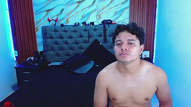 Meryandcris live sex cam