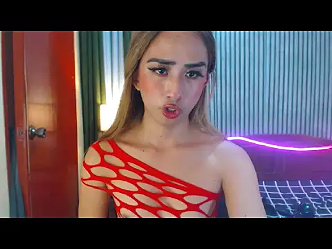 SanyaCumSlot webcam