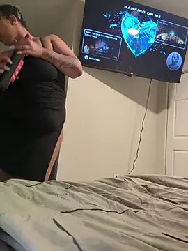 Squirtalert27 webcam