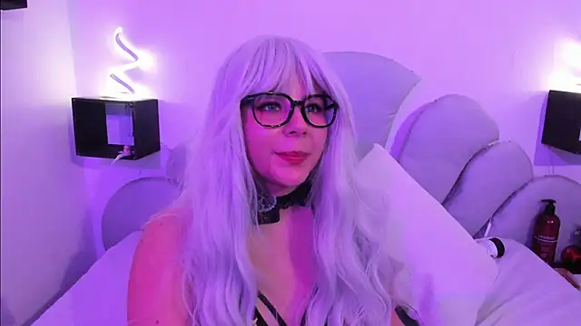 Ivy_Nigth webcam
