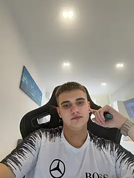 WARDEN_w webcam