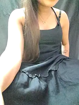 Roshni_98 webcam