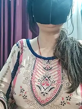 Aishwaryaa_69 webcam
