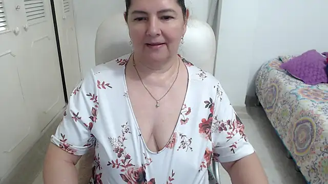 leonela_69 webcam