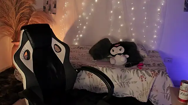 SarahCastro1_ webcam