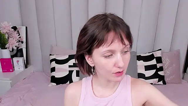 MiaKarlos webcam