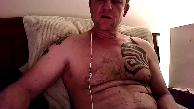 Yournaughty webcam