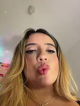 _Ninasanz webcam