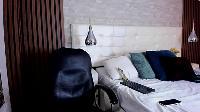 MikeHuddson webcam