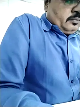 desi_lodo_gujju_boy (Ask my age) - Add🔥 Tip Menu 🔥 Pvt Show