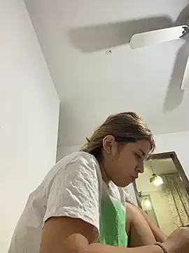 Webcam Model (baddieasiantv)  is live.Free join now!