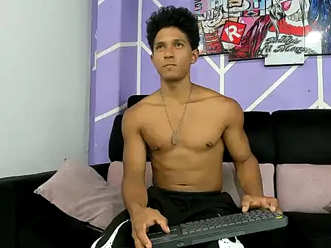 Yoel_hot2004 webcam