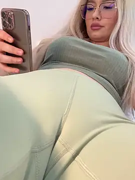 mollyxxx webcam