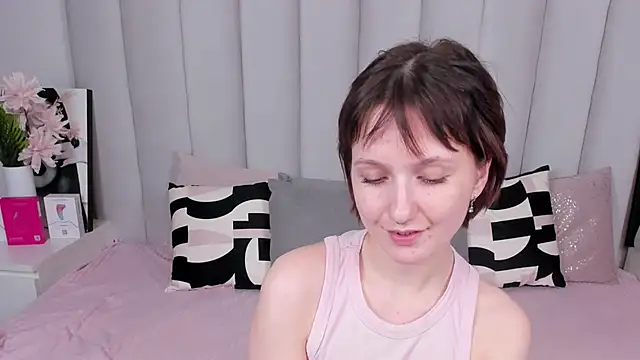 MiaKarlos webcam